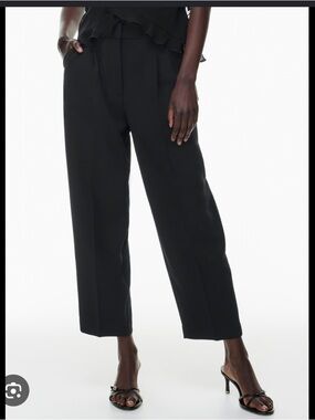 Aritzia Black Carrot Pant